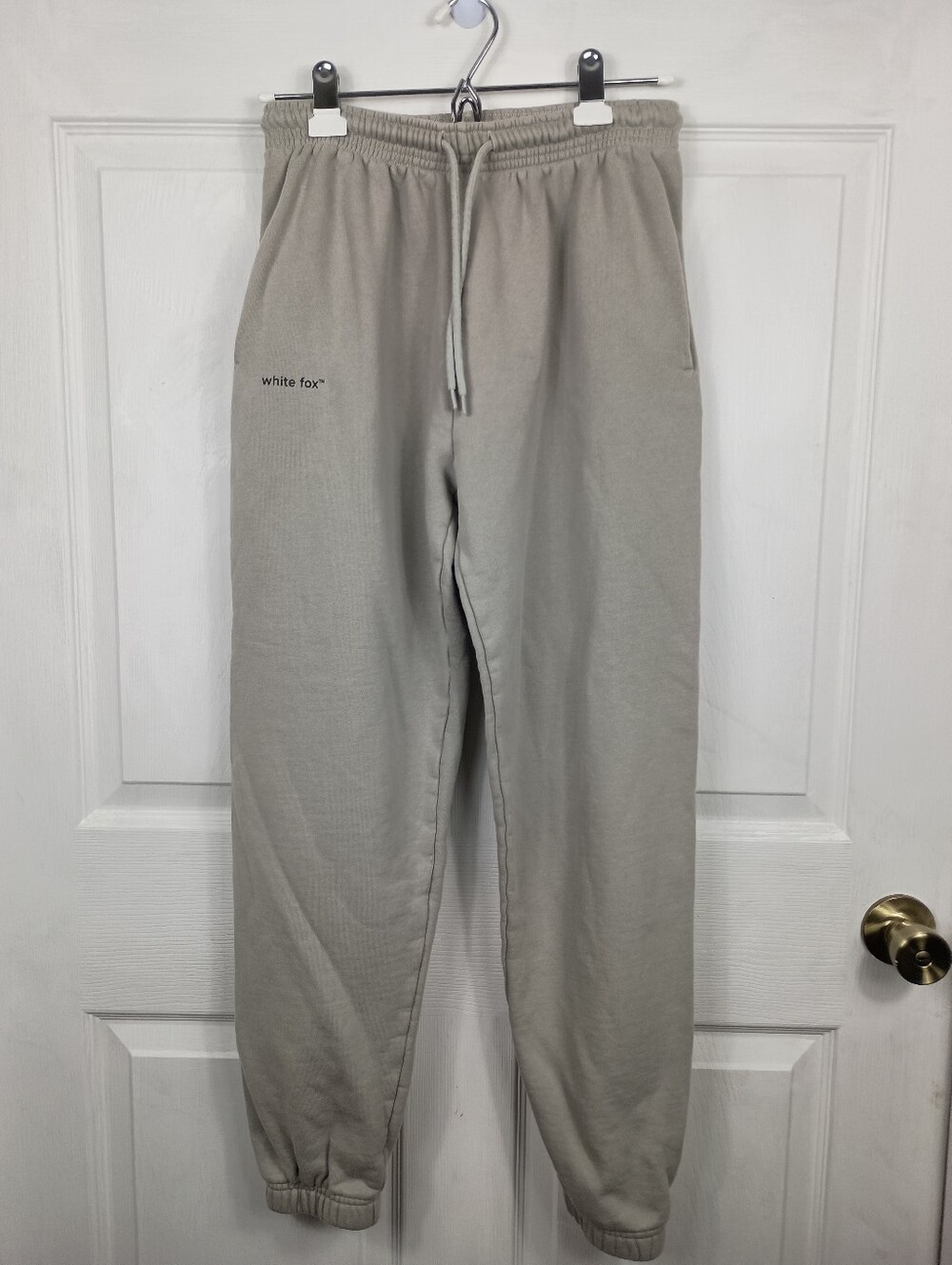 White Fox Joggers Small Womens Gray Fleece Relaxed Fit Pockets Drawstring 28"